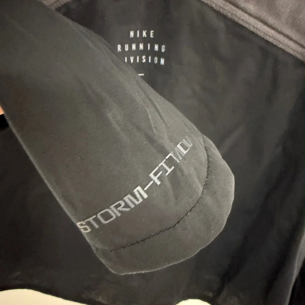 Nike NWT Storm-fit ADV down full running Packable Women's Black Jacket sz M - Picture 9 of 9
